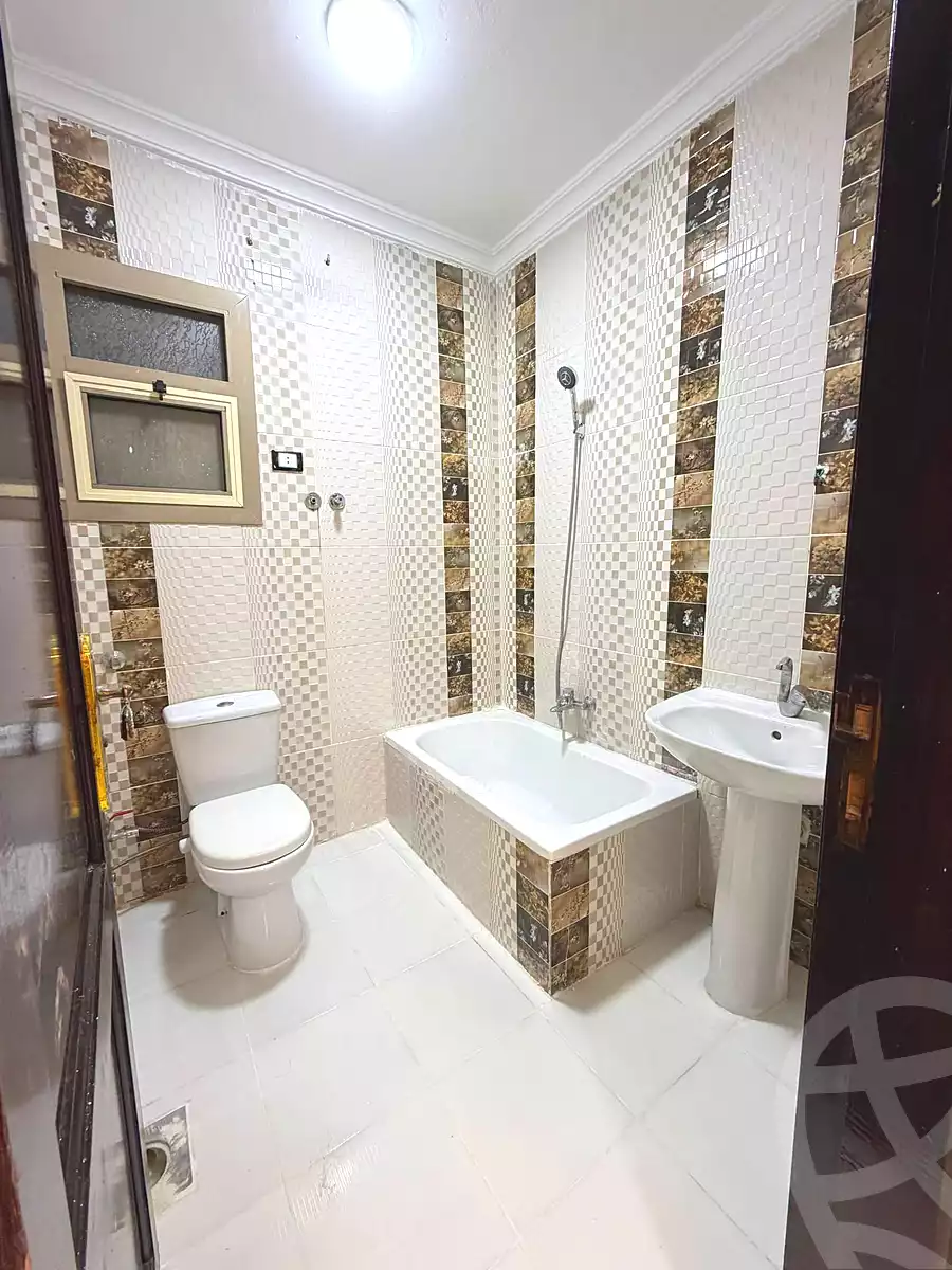 https://aqarmap.com.eg/ar/listing/7100179-for-sale-alexandria-al-agamy-shataa-el-nakheel