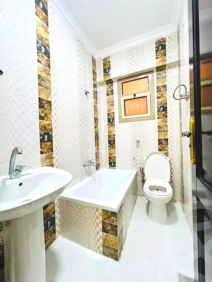 https://aqarmap.com.eg/ar/listing/7100216-for-sale-alexandria-al-agamy-shataa-el-nakheel