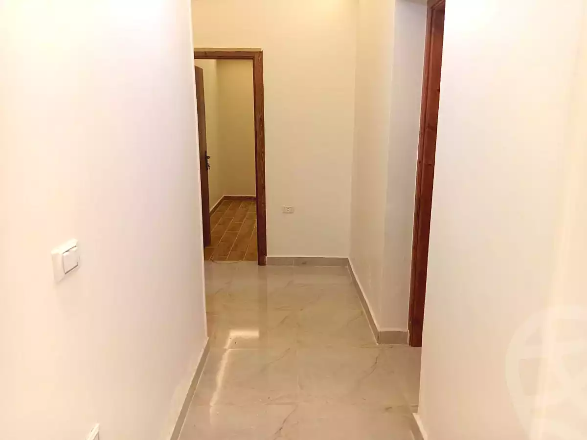 https://aqarmap.com.eg/ar/listing/7100180-for-rent-cairo-new-cairo-south-investors-zizinia-st