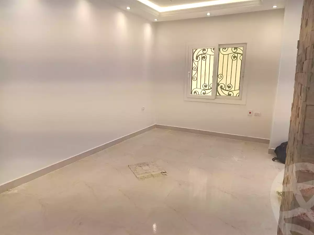 https://aqarmap.com.eg/ar/listing/7100180-for-rent-cairo-new-cairo-south-investors-zizinia-st