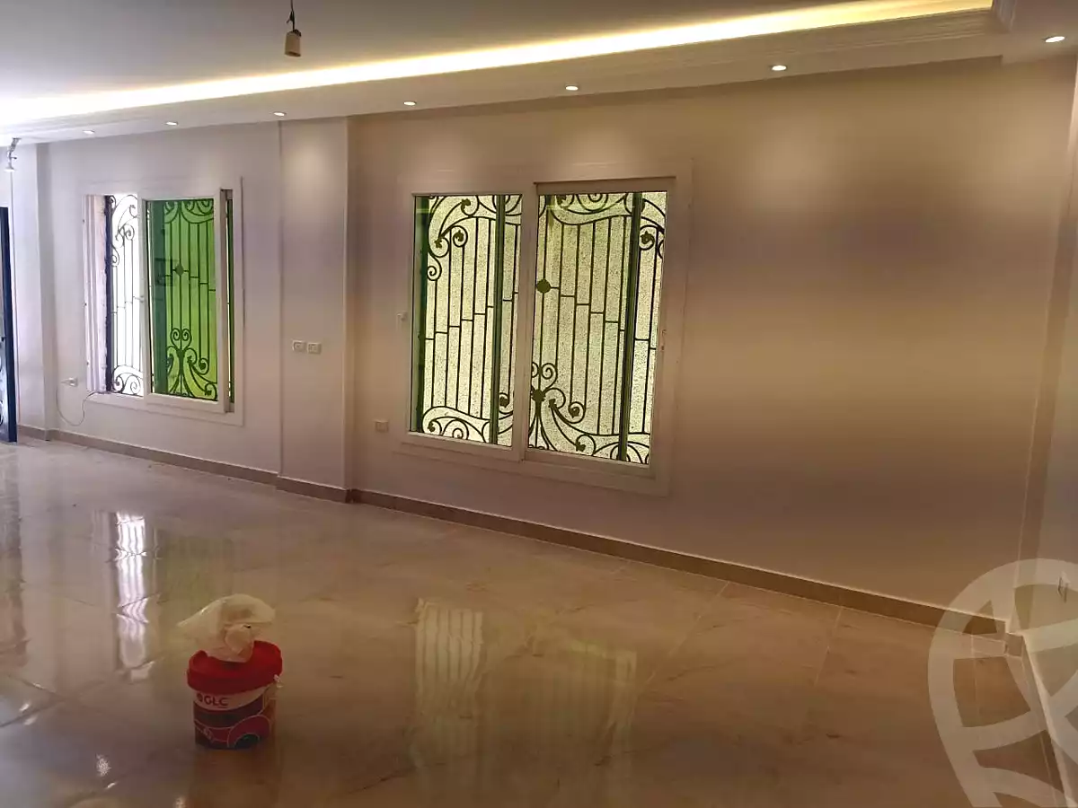 https://aqarmap.com.eg/ar/listing/7100180-for-rent-cairo-new-cairo-south-investors-zizinia-st