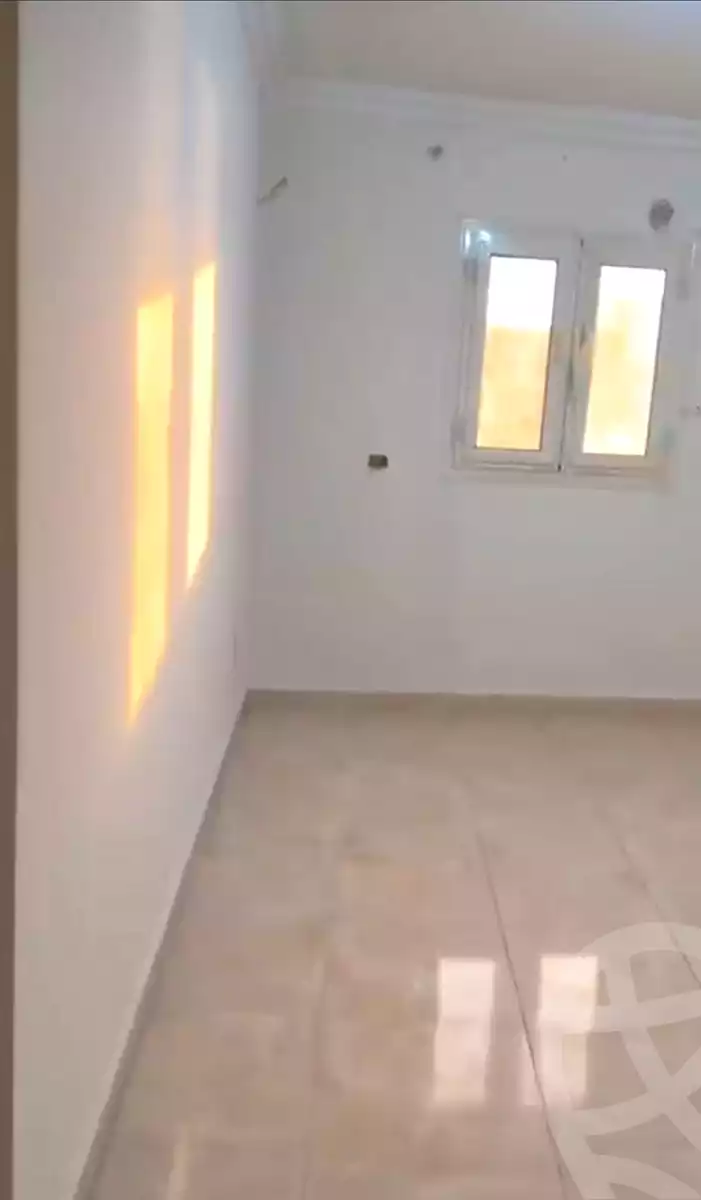 https://aqarmap.com.eg/ar/listing/7100225-for-sale-cairo-shoubra-corniche-el-nile-st