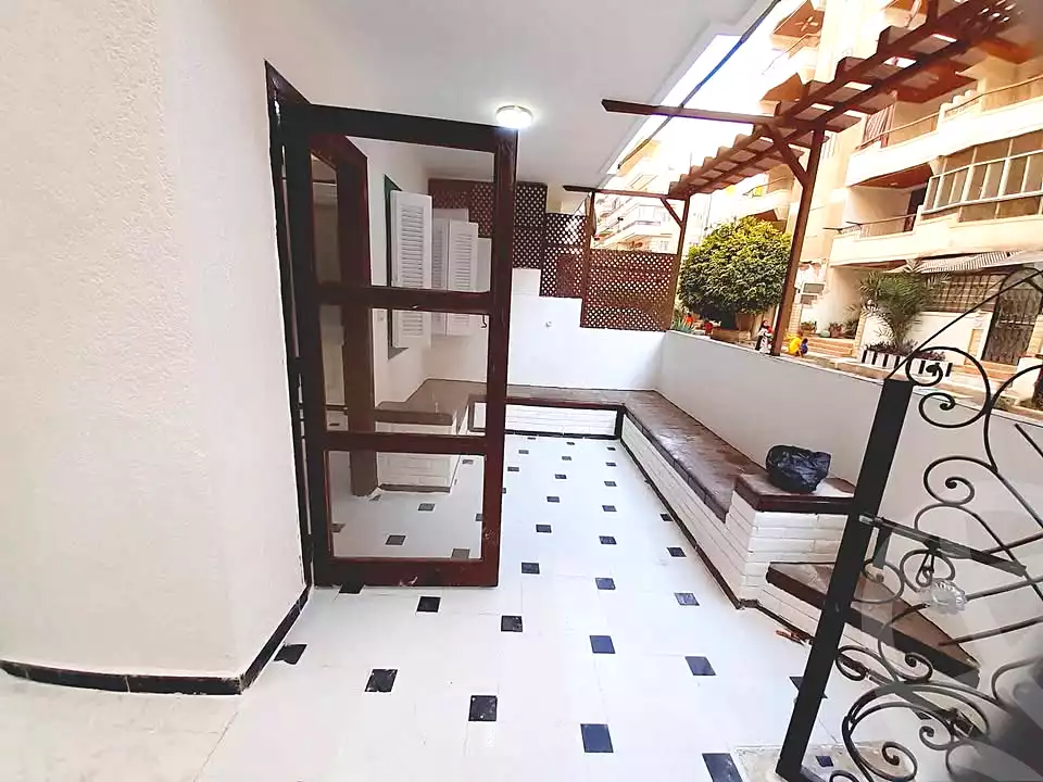 https://aqarmap.com.eg/ar/listing/7100343-for-sale-alexandria-al-agamy-shataa-el-nakheel