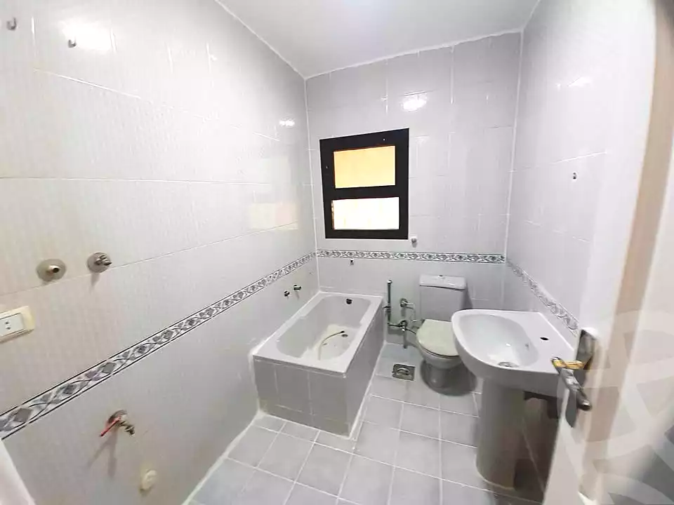 https://aqarmap.com.eg/ar/listing/7100343-for-sale-alexandria-al-agamy-shataa-el-nakheel