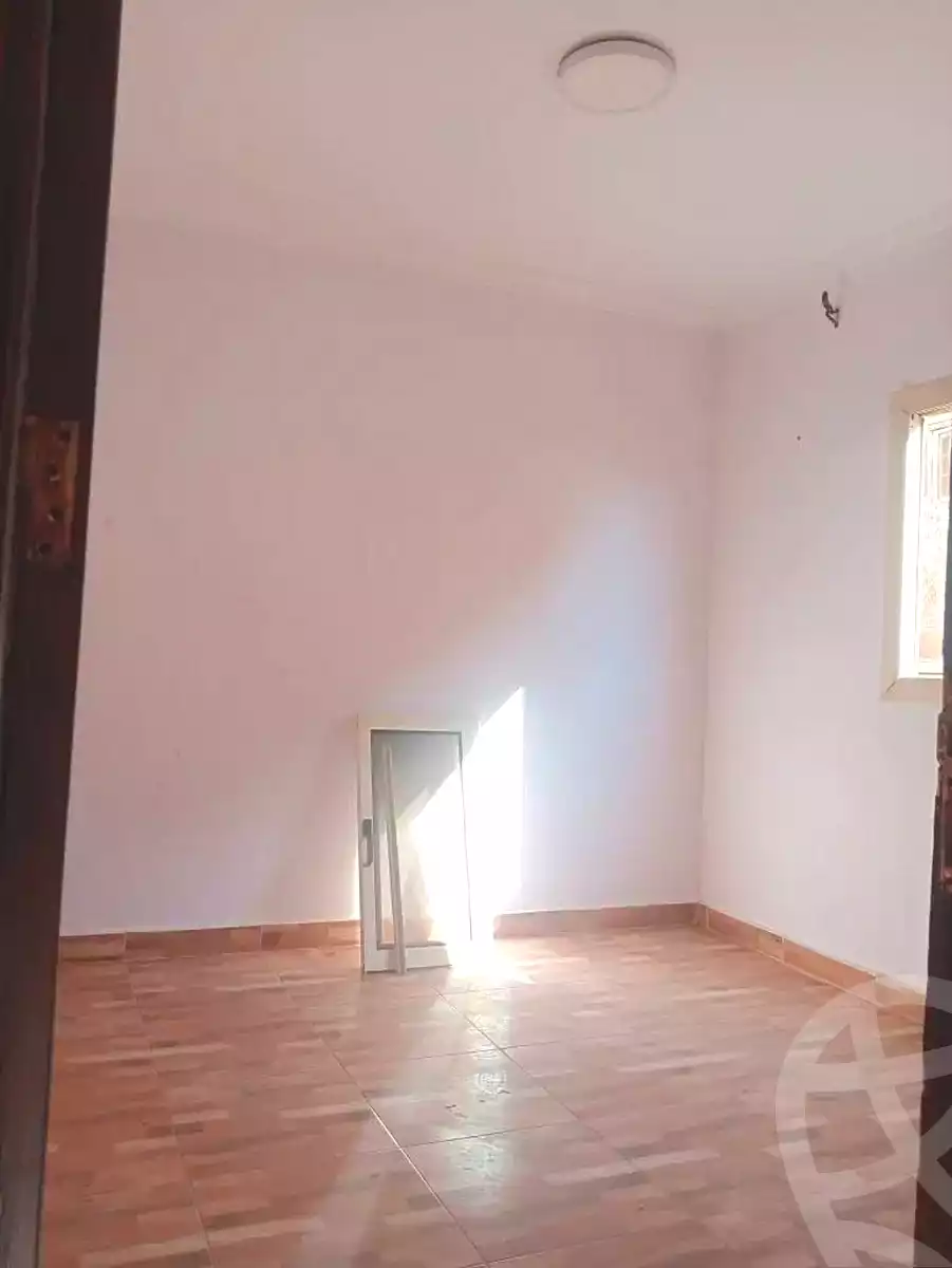 https://aqarmap.com.eg/ar/listing/7100449-for-sale-alexandria-al-agamy-lbytsh-el-hanafeya-st