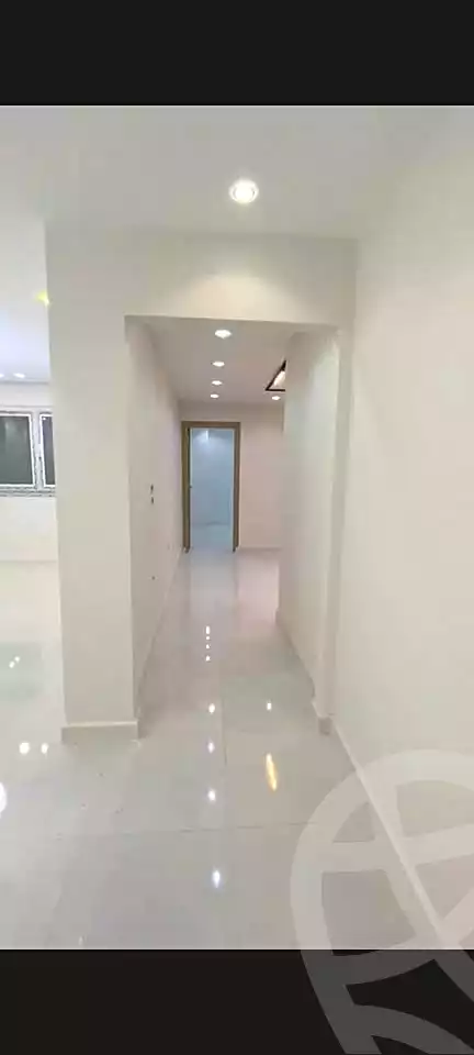 https://aqarmap.com.eg/ar/listing/7100627-for-sale-alexandria-al-agamy-lbytsh-bianchiii