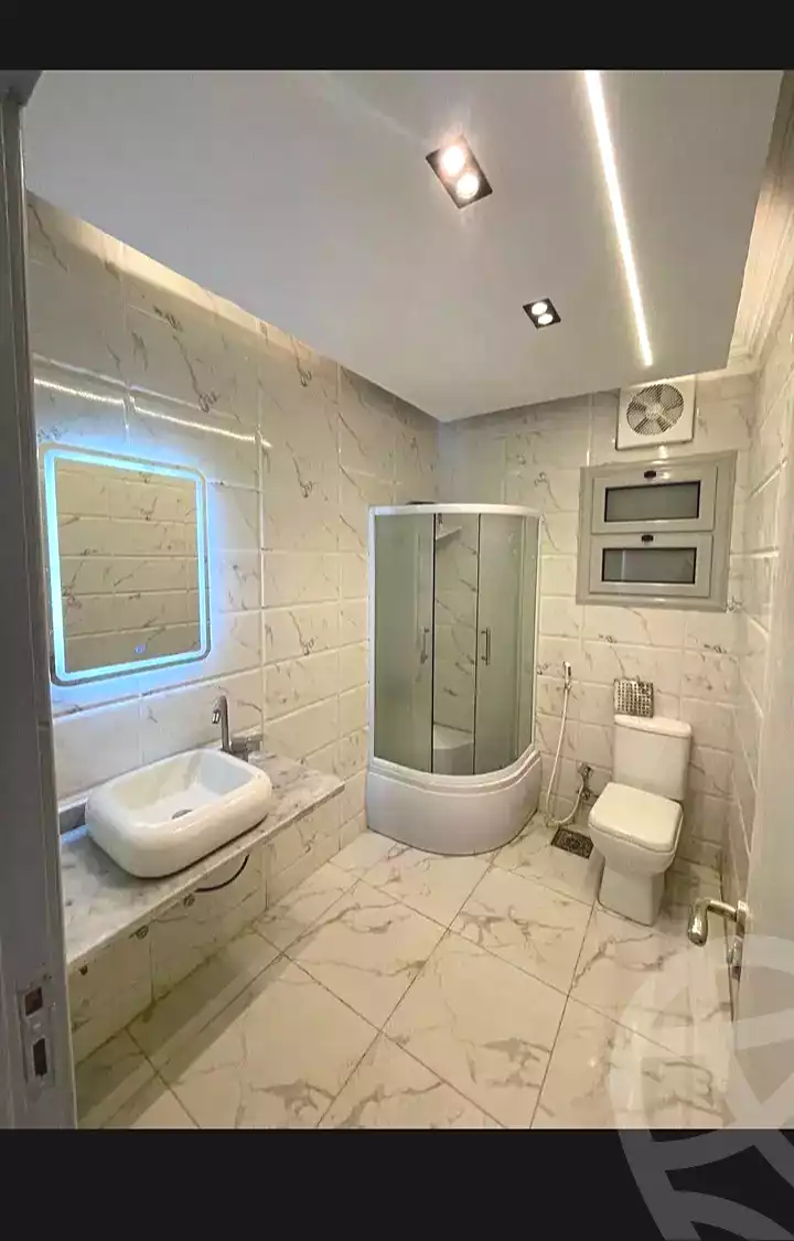 https://aqarmap.com.eg/ar/listing/7100870-for-sale-alexandria-al-agamy-lbytsh-bianchiii