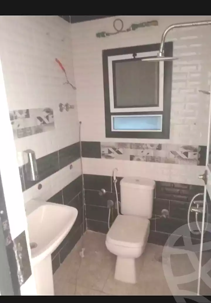https://aqarmap.com.eg/ar/listing/7101078-for-sale-alexandria-al-agamy-lbytsh-el-hanafeya-st