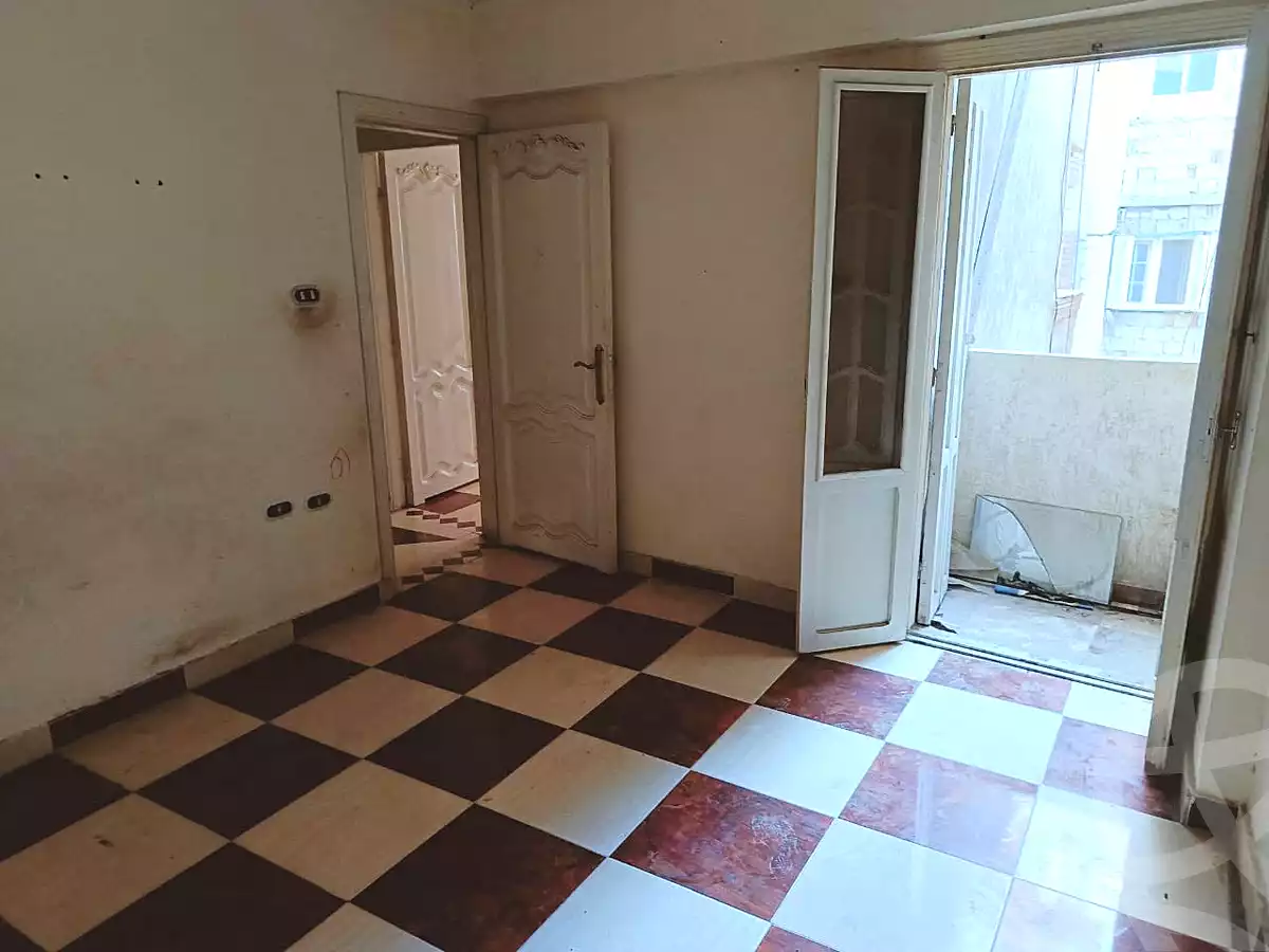 https://aqarmap.com.eg/en/listing/7101095-for-sale-alexandria-al-agamy-el-hanouvel-abo-bakr-el-sedeek-st