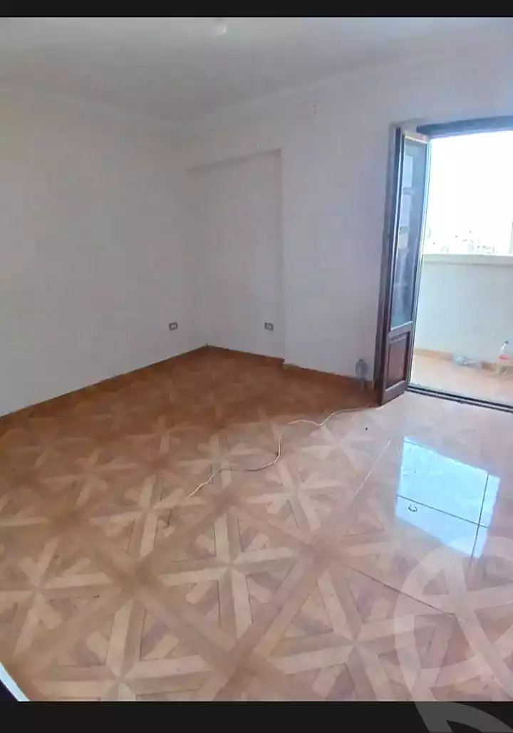 https://aqarmap.com.eg/ar/listing/7101470-for-sale-alexandria-el-asafra-seyam-st
