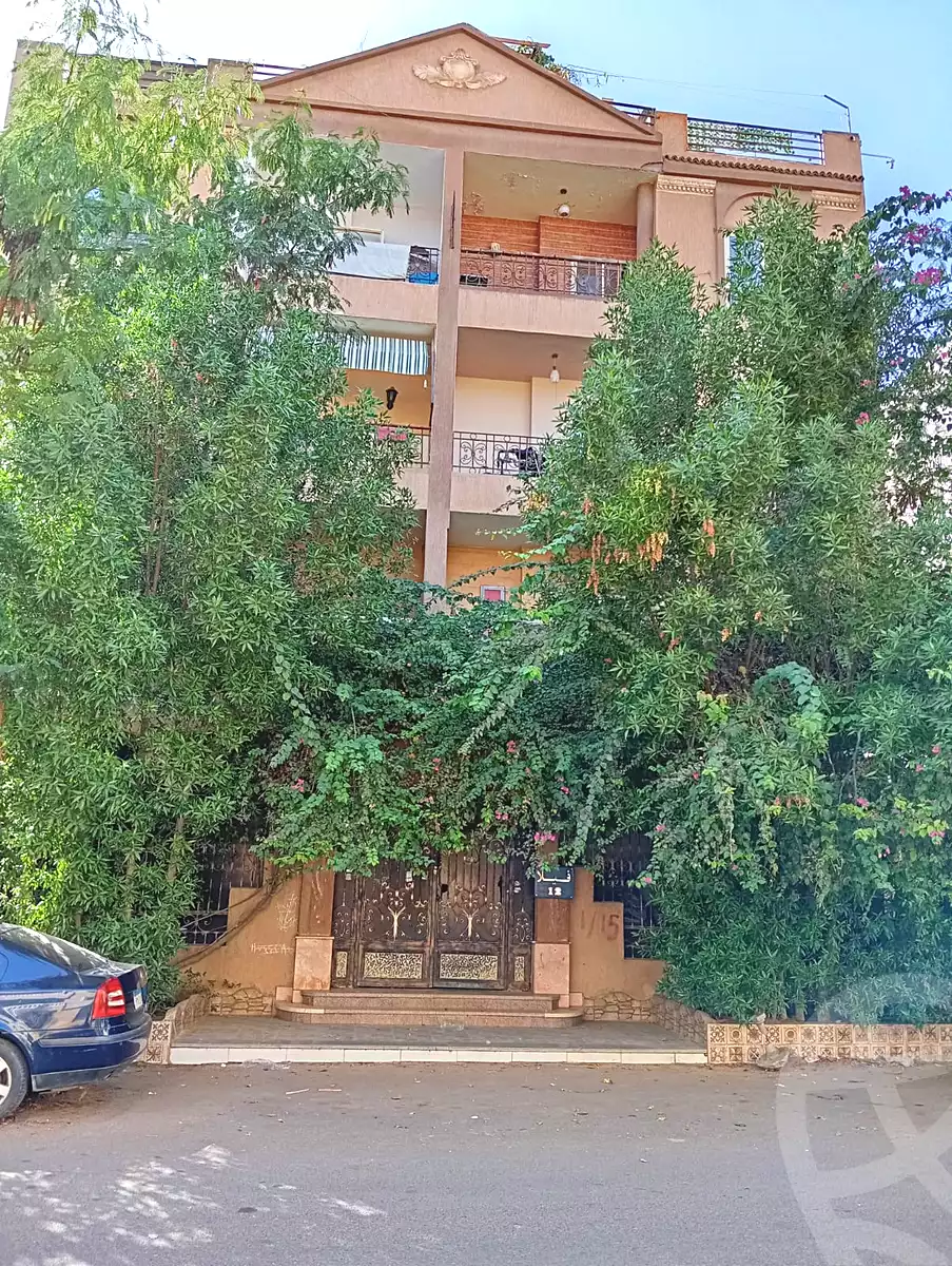 https://aqarmap.com.eg/ar/listing/7101766-for-sale-cairo-el-sheikh-zayed-city-el-hay-elawel-street-56