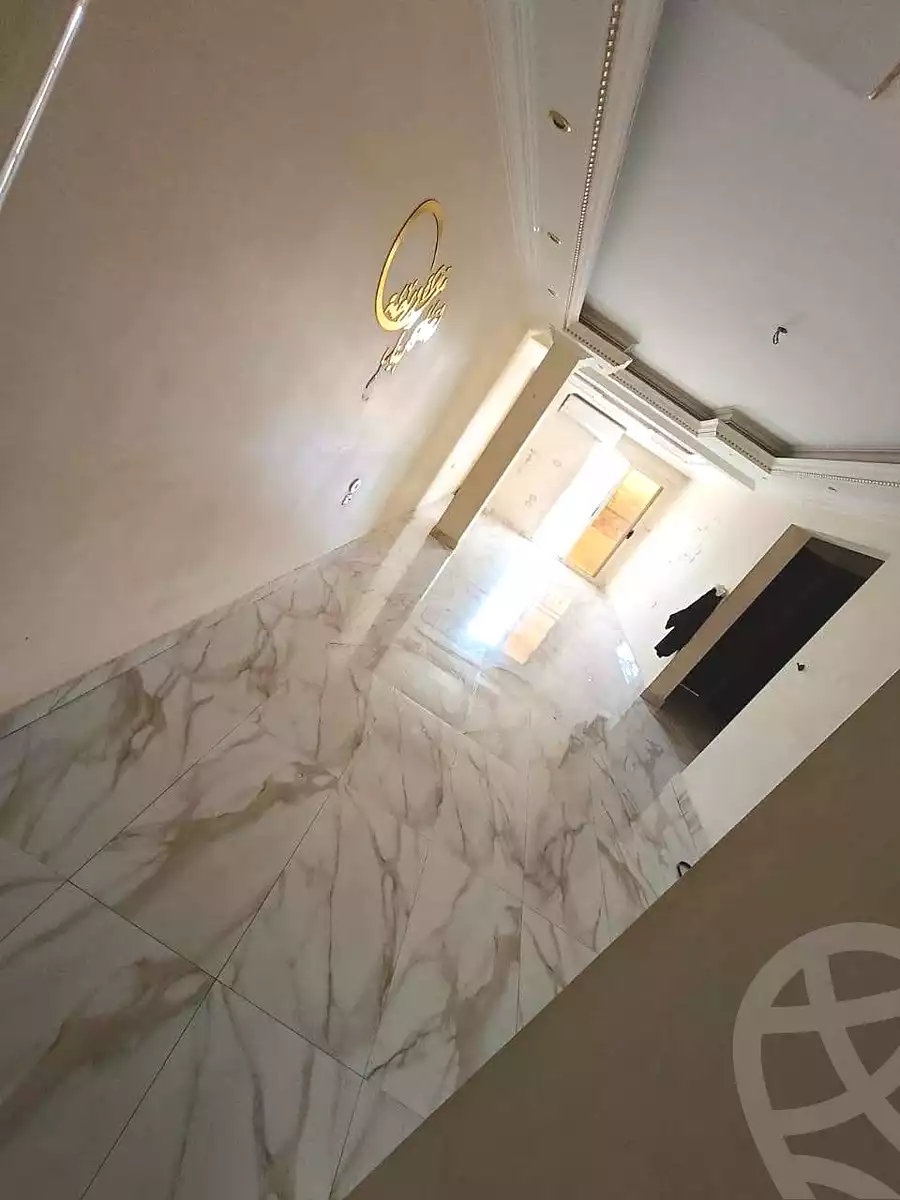 https://aqarmap.com.eg/en/listing/7102323-for-sale-cairo-helwan-ahmed-enci-st