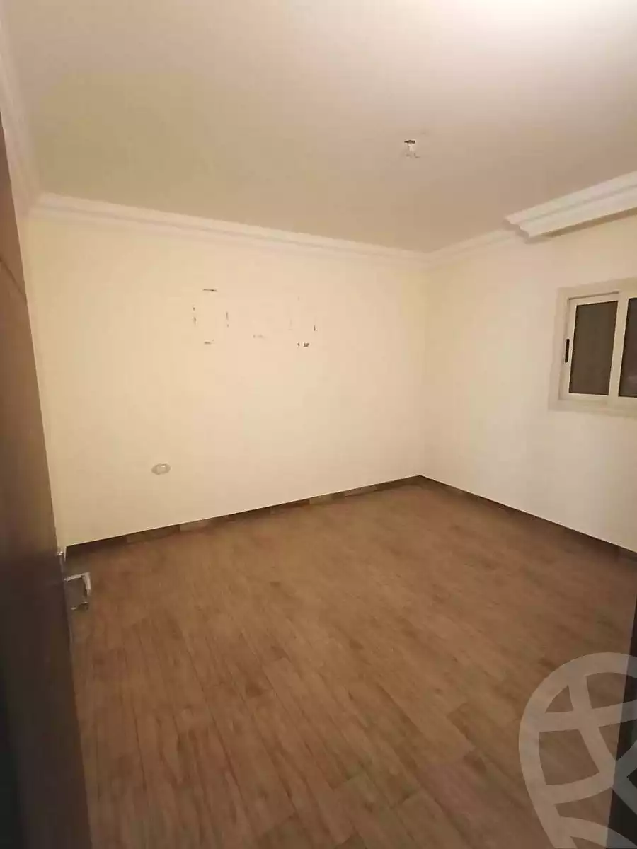 https://aqarmap.com.eg/en/listing/7102329-for-sale-cairo-helwan-ahmed-enci-st
