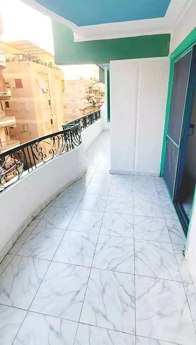 https://aqarmap.com.eg/ar/listing/7102331-for-sale-alexandria-al-agamy-shataa-el-nakheel