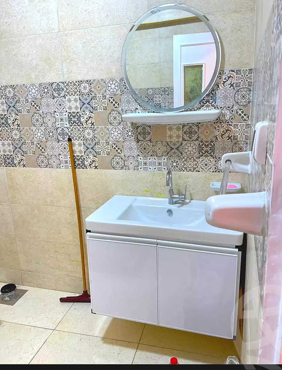 https://aqarmap.com.eg/ar/listing/7102472-for-sale-alexandria-al-agamy-lbytsh-el-saleheen-mosque-st