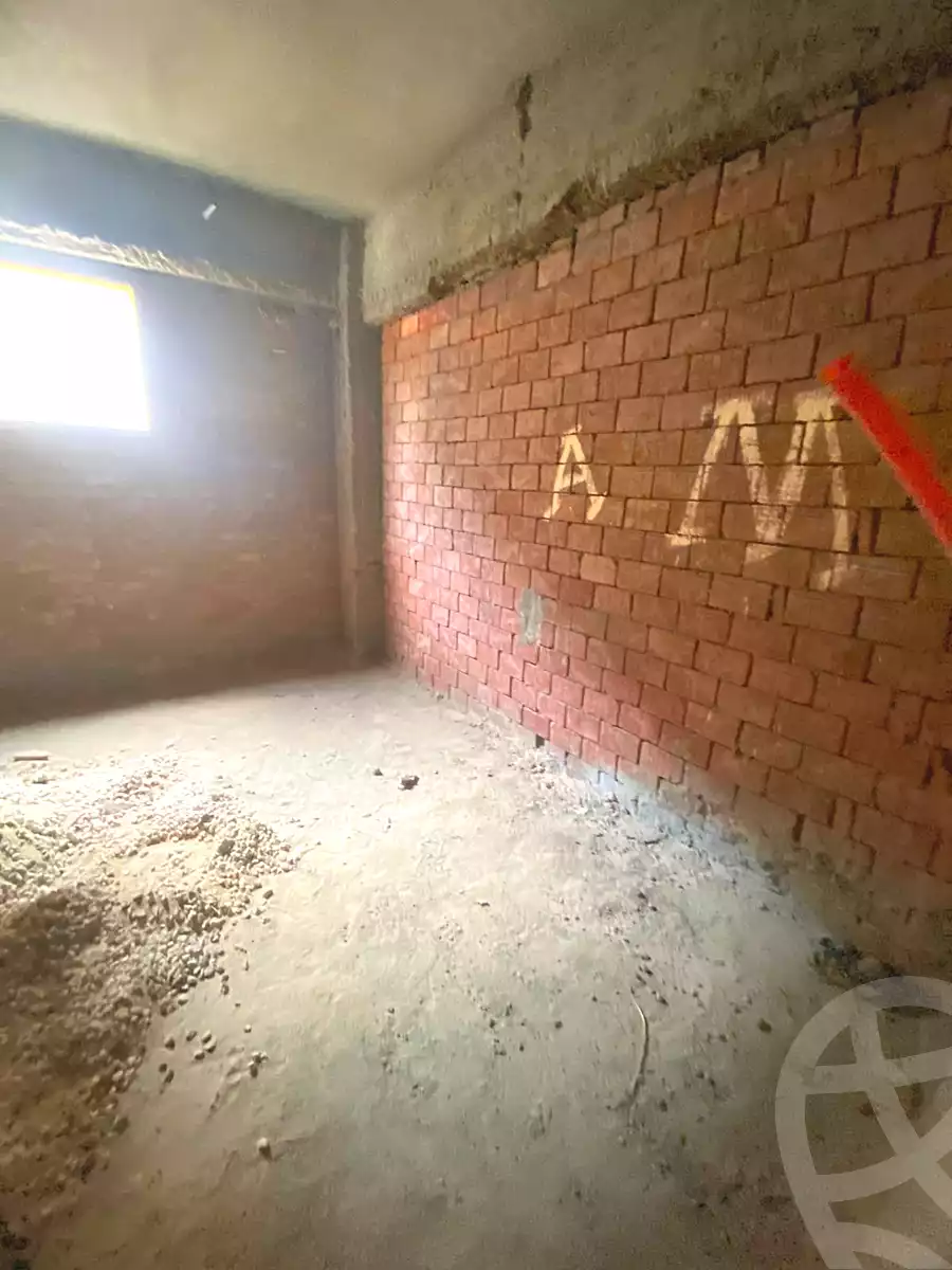 https://aqarmap.com.eg/ar/listing/7102485-for-sale-cairo-new-cairo-ganob-el-akadamiya-south-academy-a-abo-zarr-el-ghifari-st