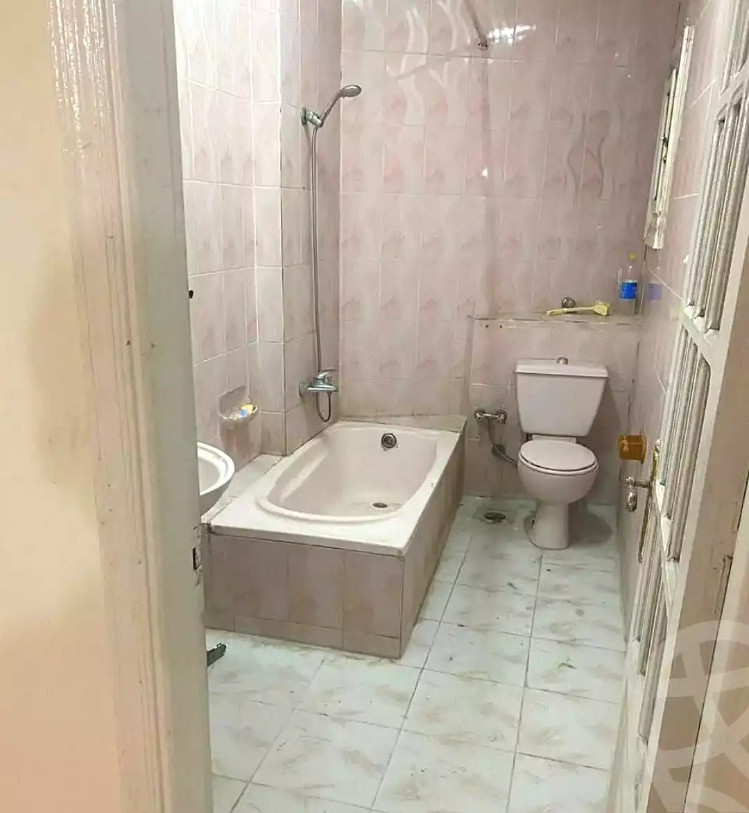 https://aqarmap.com.eg/ar/listing/7102539-for-sale-alexandria-lsywf-amin-hassouna-st