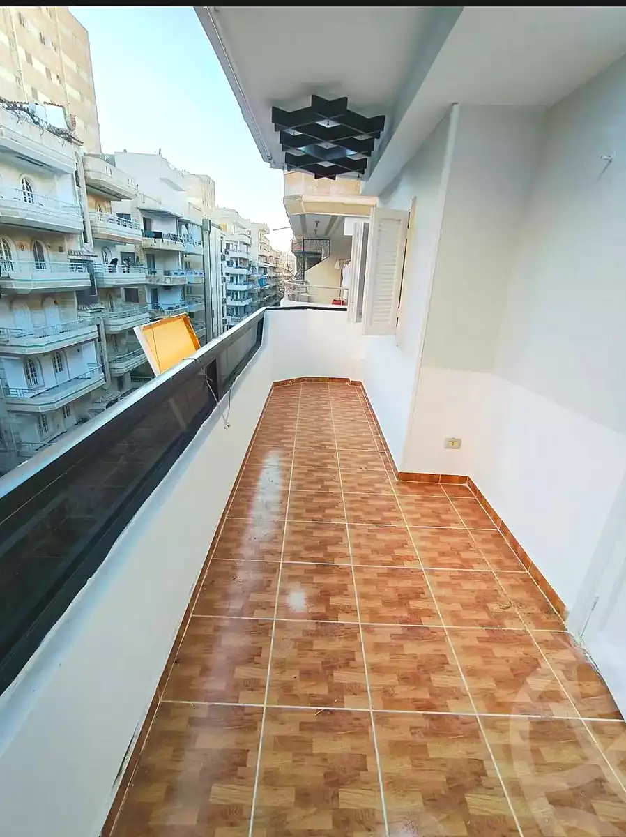https://aqarmap.com.eg/ar/listing/7102854-for-sale-alexandria-al-agamy-shataa-el-nakheel
