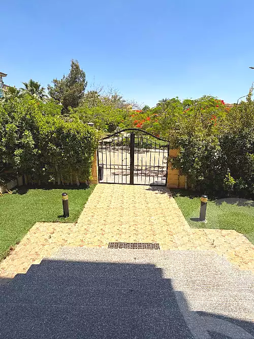 https://aqarmap.com.eg/ar/listing/7103032-for-sale-cairo-6th-of-october-compounds-mena-garden-city