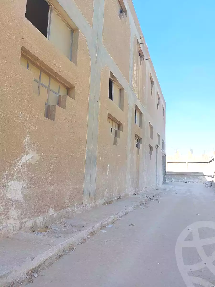 https://aqarmap.com.eg/ar/listing/7103429-for-sale-cairo-6th-of-october-el-mantqa-el-snaaaya-industrial-zone-1