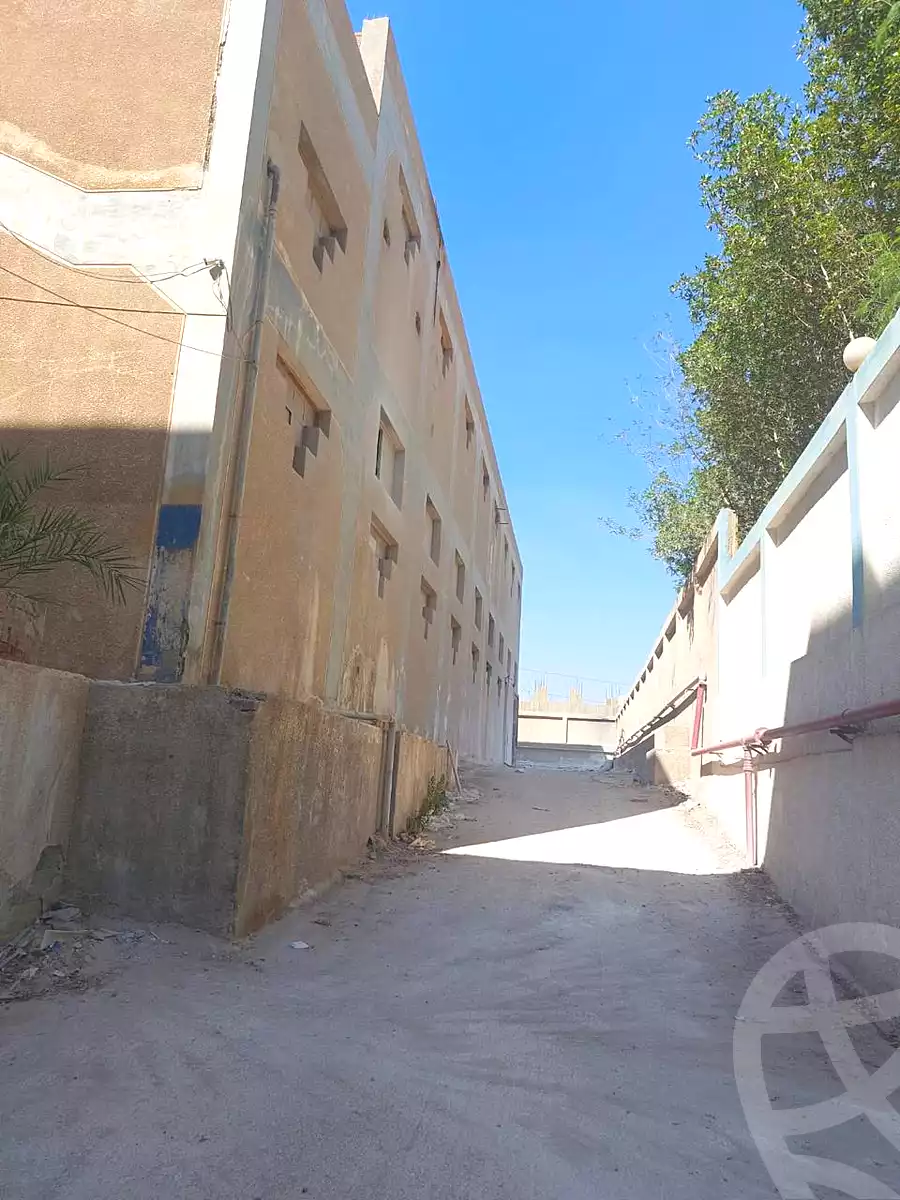 https://aqarmap.com.eg/ar/listing/7103429-for-sale-cairo-6th-of-october-el-mantqa-el-snaaaya-industrial-zone-1