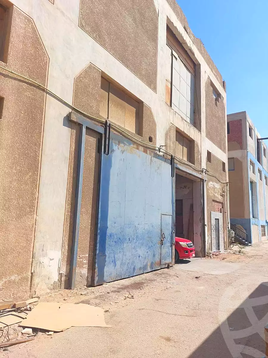 https://aqarmap.com.eg/ar/listing/7103429-for-sale-cairo-6th-of-october-el-mantqa-el-snaaaya-industrial-zone-1