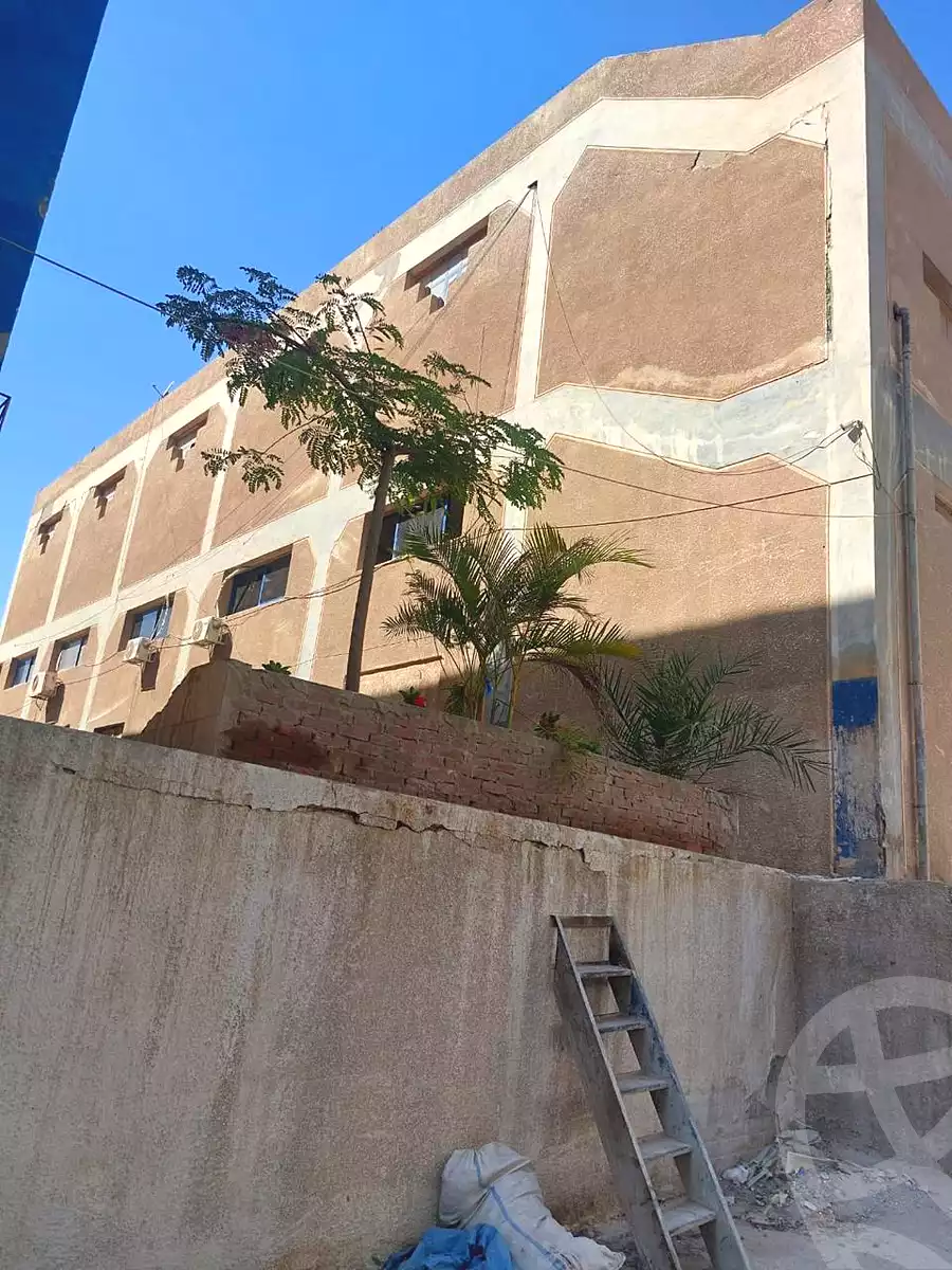 https://aqarmap.com.eg/ar/listing/7103429-for-sale-cairo-6th-of-october-el-mantqa-el-snaaaya-industrial-zone-1