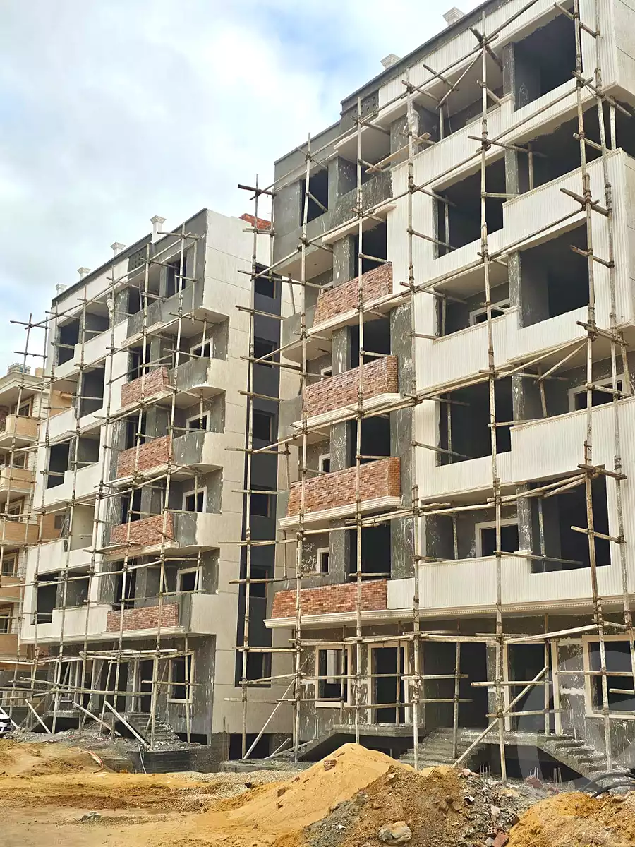 https://aqarmap.com.eg/ar/listing/7103847-for-sale-cairo-6th-of-october-el-ahyaa-neighborhood-9th