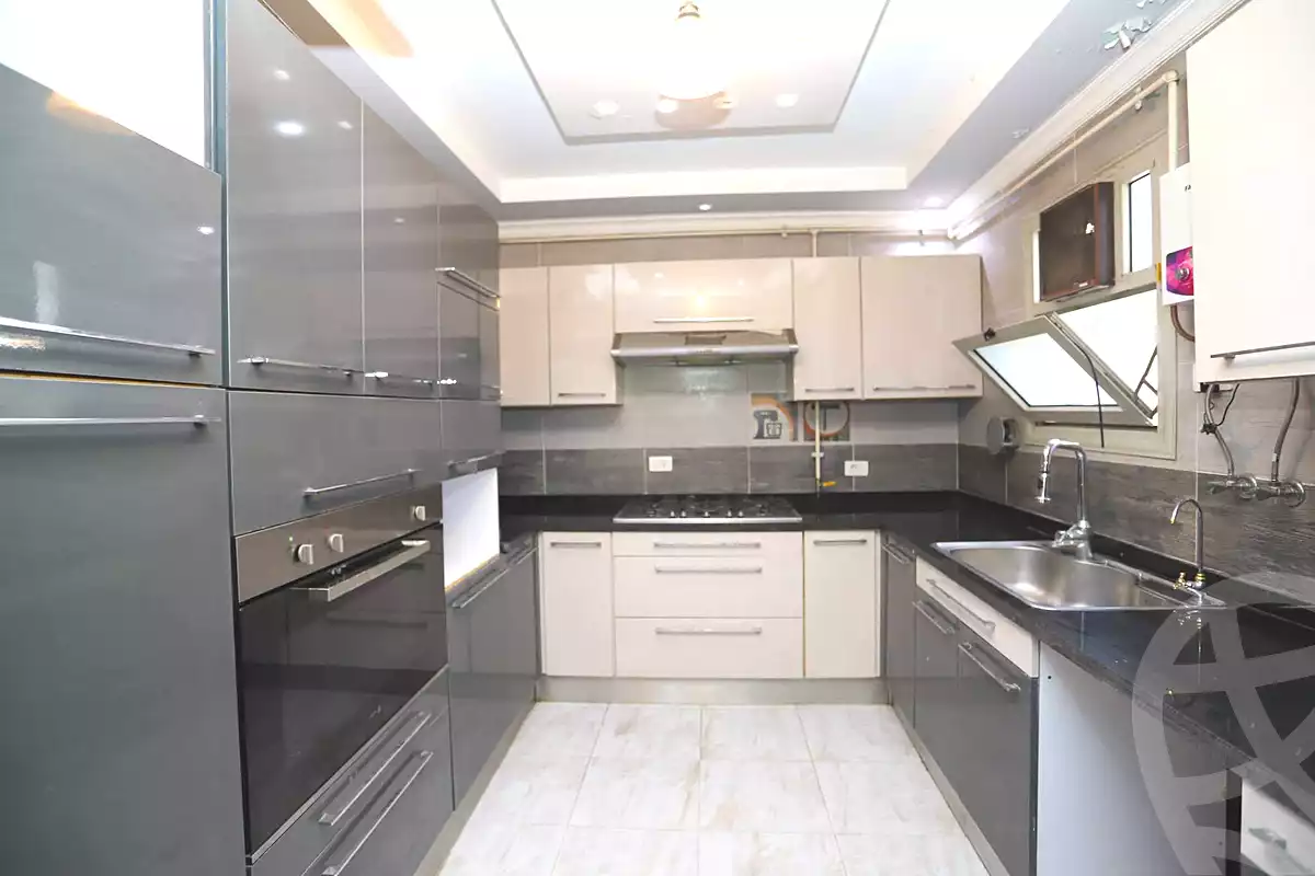 https://aqarmap.com.eg/ar/listing/7104218-for-sale-alexandria-l-zryt-champollion-st