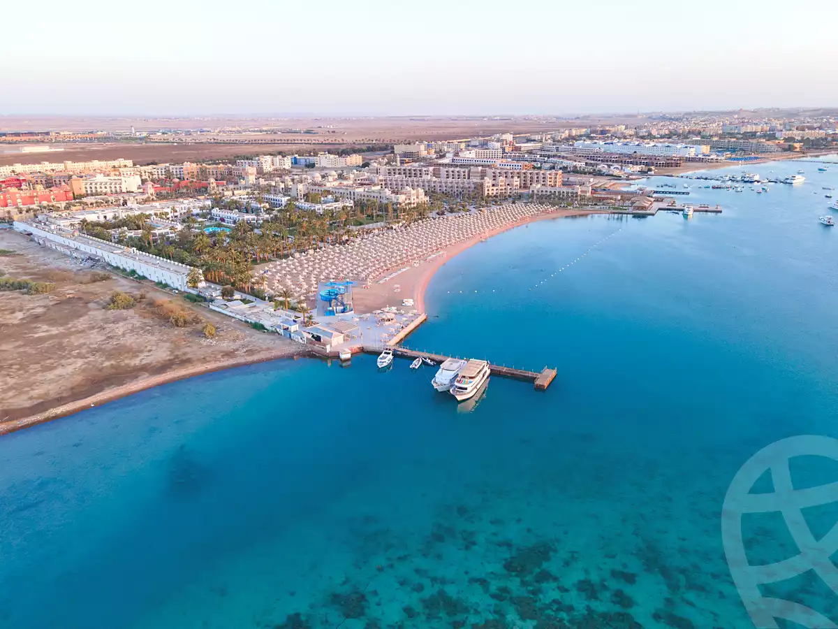 https://aqarmap.com.eg/en/listing/7104756-for-sale-red-sea-hurghada-resorts-grand-rock-resort-al-hares