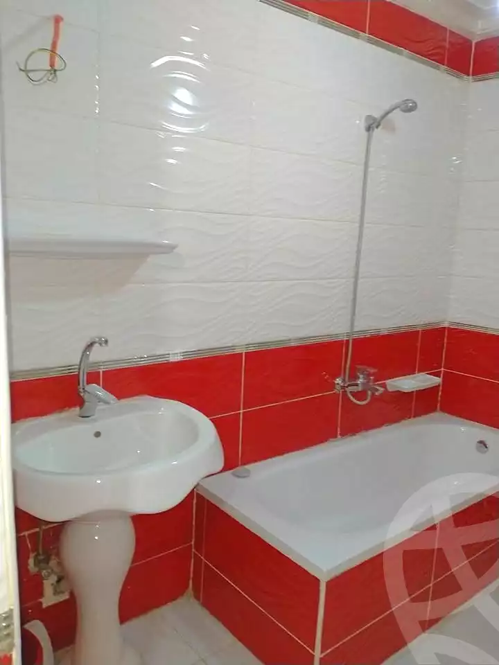 https://aqarmap.com.eg/en/listing/7104790-for-rent-cairo-el-haram-shareaa-khatem-el-morsalen