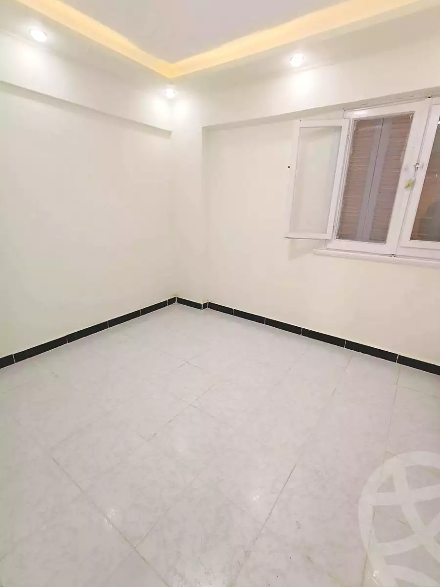 https://aqarmap.com.eg/ar/listing/7104814-for-sale-alexandria-al-agamy-shataa-el-nakheel