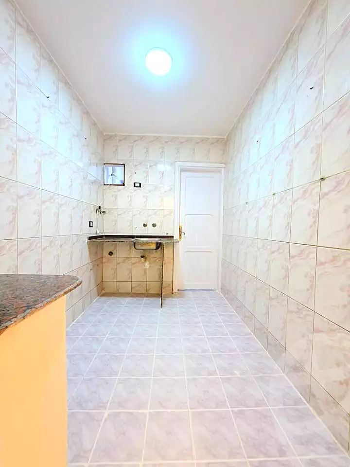 https://aqarmap.com.eg/ar/listing/7104975-for-sale-alexandria-al-agamy-shataa-el-nakheel