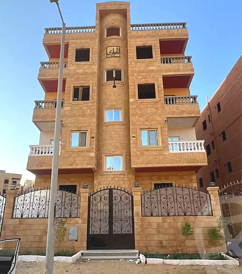 https://aqarmap.com.eg/ar/listing/7105163-for-sale-cairo-badr-city-hai-el-ashgar-featured-neighborhood