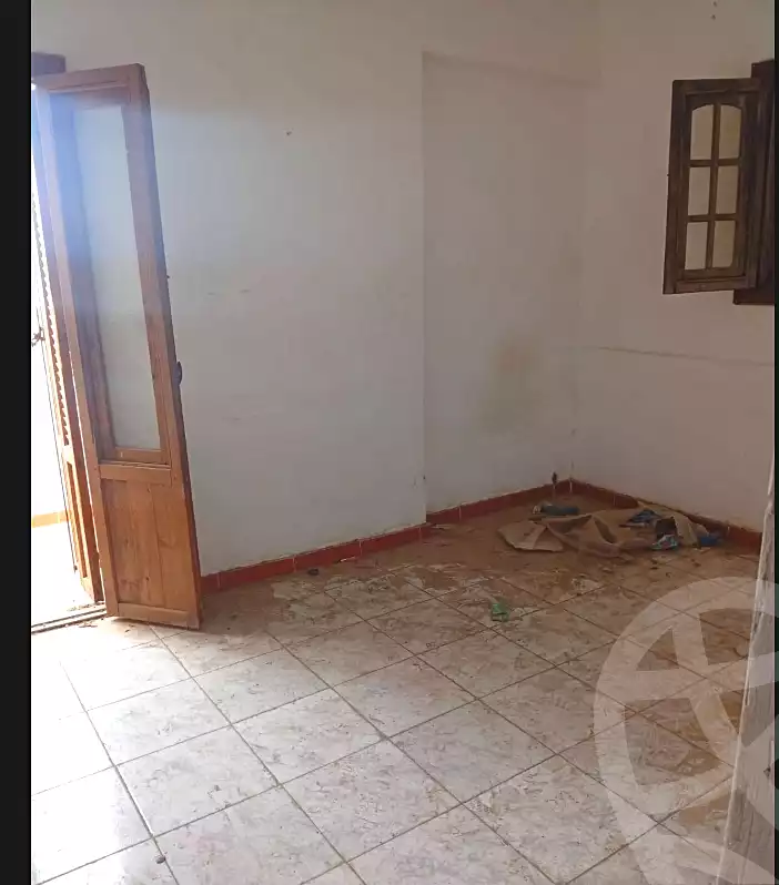 https://aqarmap.com.eg/ar/listing/7105241-for-sale-alexandria-sydy-bshr-shr-mlk-hfny