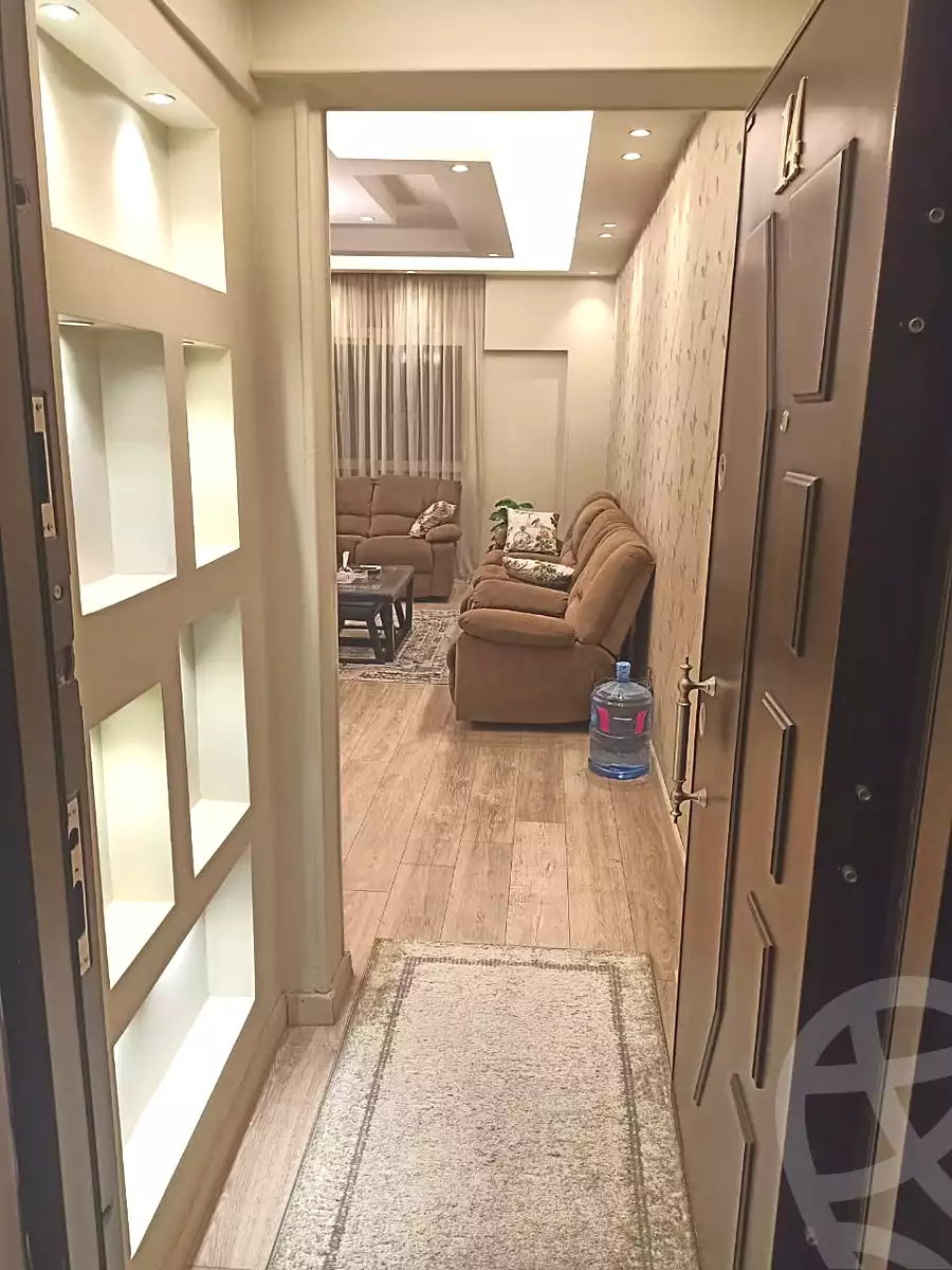 https://aqarmap.com.eg/ar/listing/7105902-for-rent-cairo-new-cairo-lrhb-city-phase-2-amr-ibn-el-aas-st