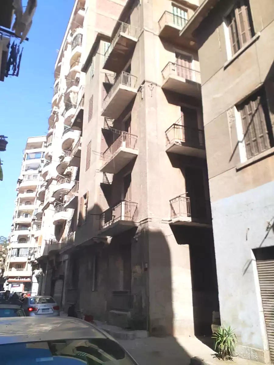 https://aqarmap.com.eg/ar/listing/7106084-for-sale-cairo-shoubra-rod-el-farag