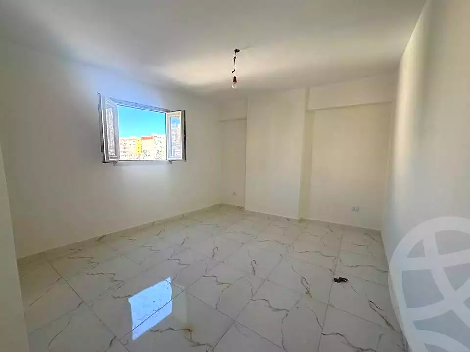 https://aqarmap.com.eg/ar/listing/7106252-for-sale-alexandria-el-mandara-shr-30
