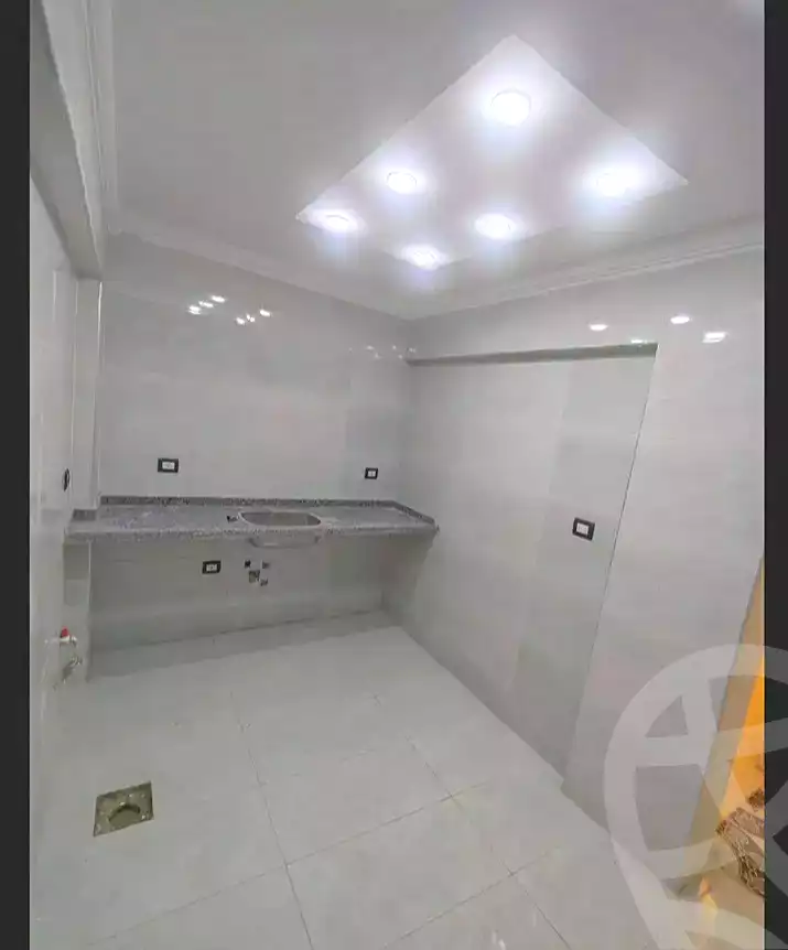 https://aqarmap.com.eg/en/listing/7106372-for-sale-alexandria-al-agamy-el-hanouvel-abo-el-shawareb-st