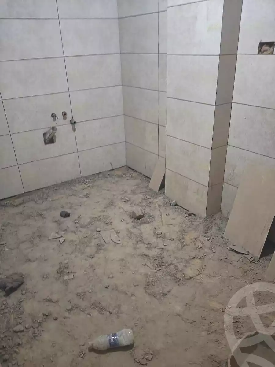 https://aqarmap.com.eg/ar/listing/7106386-for-sale-cairo-helwan-hadayek-helwan-el-khashab-canal