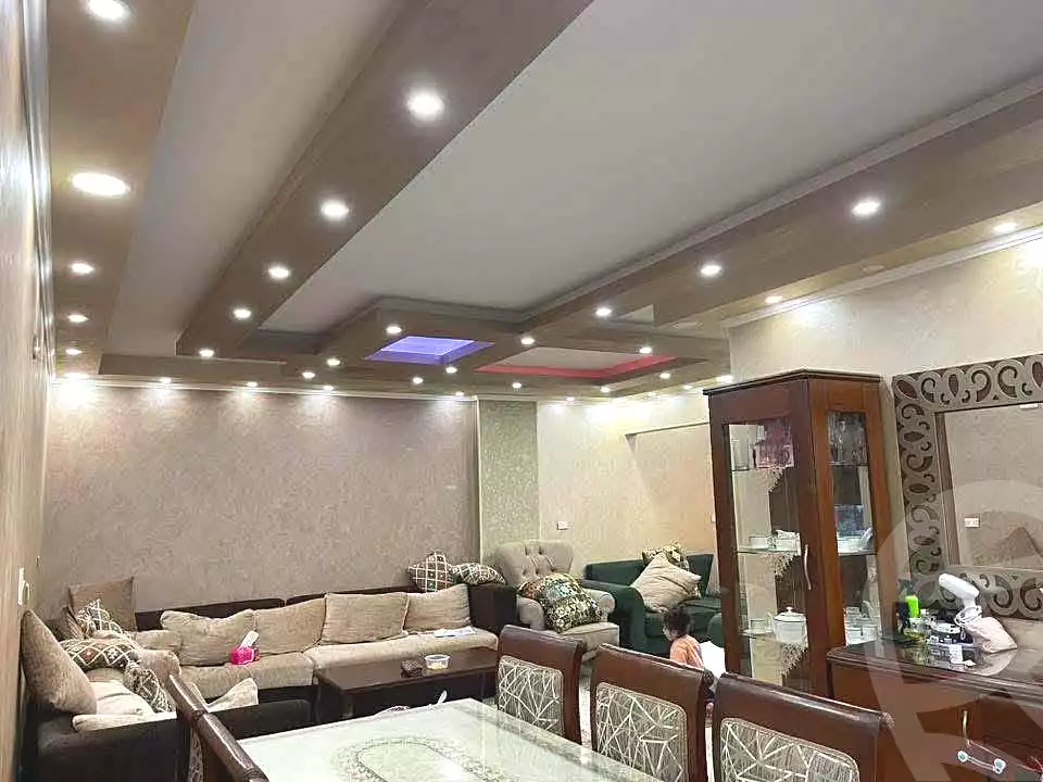 https://aqarmap.com.eg/ar/listing/7107267-for-sale-cairo-helwan-mahmoud-zaki-st