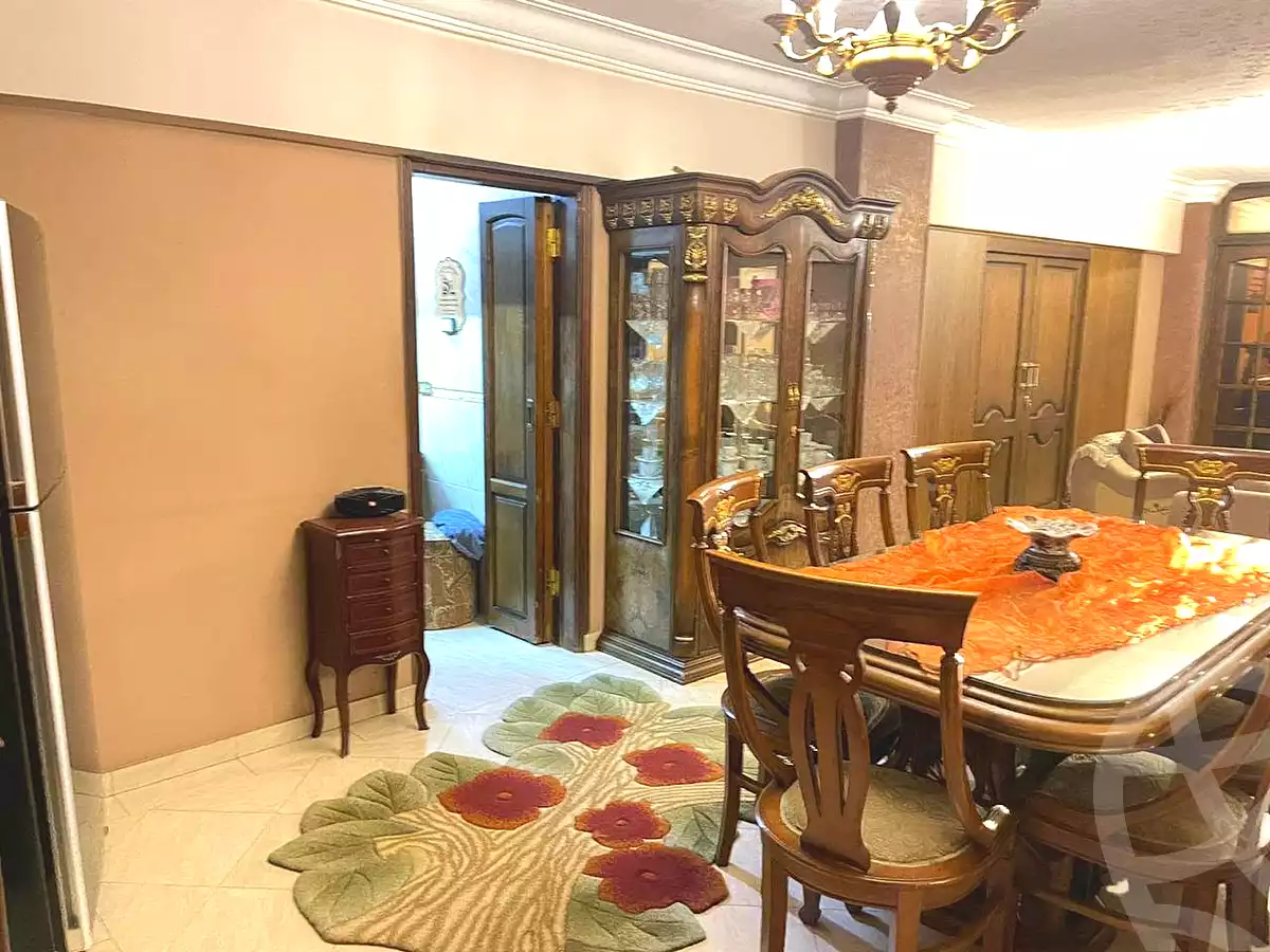 https://aqarmap.com.eg/en/listing/7107414-for-sale-cairo-helwan-helwan-el-sharkeya-heidar-st