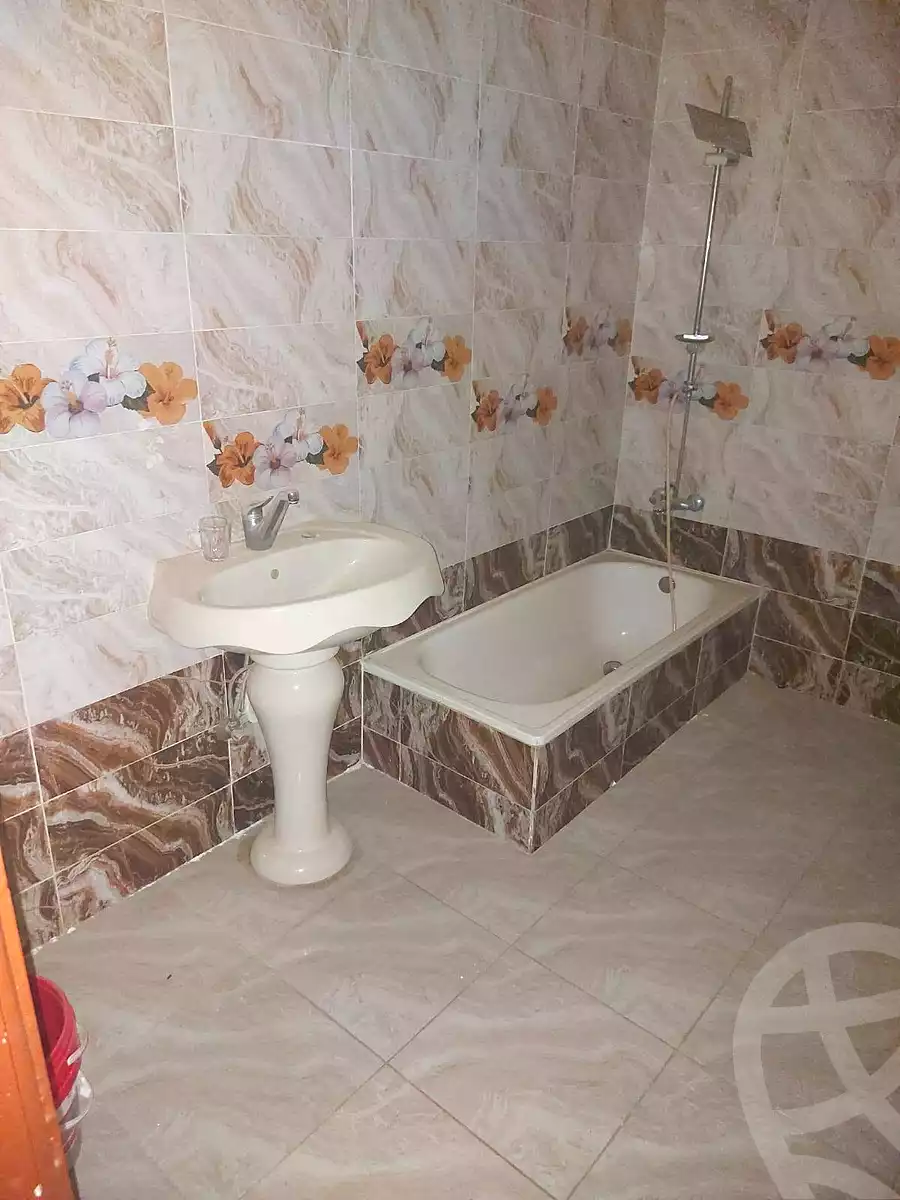 https://aqarmap.com.eg/en/listing/7107437-for-sale-cairo-helwan-helwan-el-sharkeya-el-maraghi-st