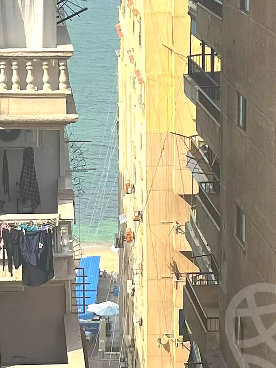 https://aqarmap.com.eg/en/listing/7107528-for-sale-alexandria-el-mandara-alex-el-mandara-bahri