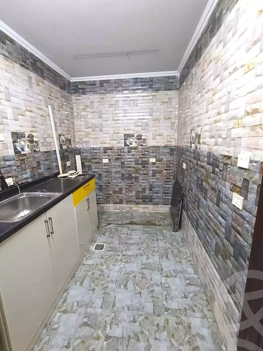 https://aqarmap.com.eg/en/listing/7107781-for-sale-cairo-helwan-ahmed-enci-st