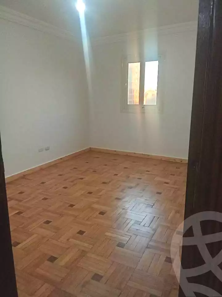https://aqarmap.com.eg/en/listing/7108037-for-rent-alexandria-ganaklis-shr-bw-qyr-tryq-lhry