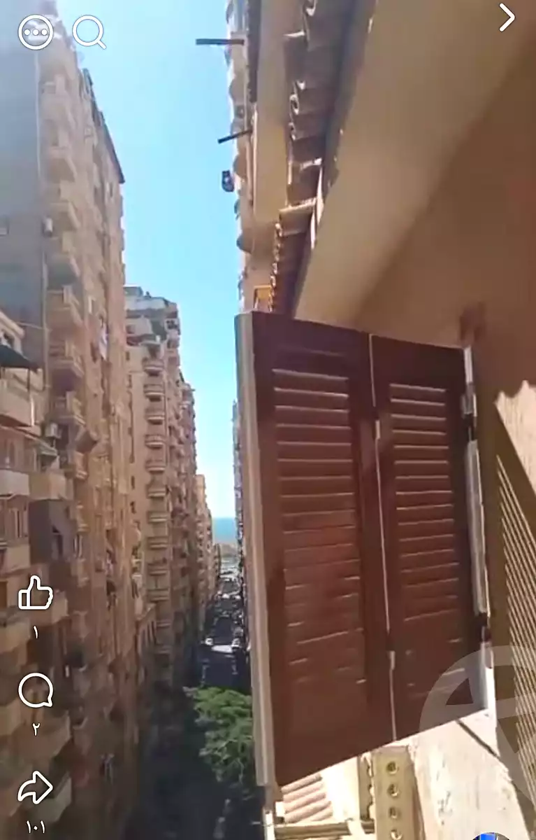 https://aqarmap.com.eg/ar/listing/7108111-for-sale-alexandria-sydy-bshr-sydy-bshr-bhry-shr-mhmwd-l-yswy