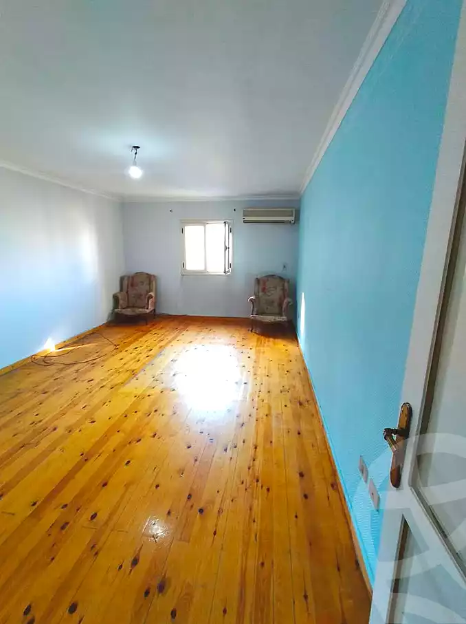 https://aqarmap.com.eg/ar/listing/7108523-for-rent-alexandria-ganaklis-shr-mrtdy-bsh