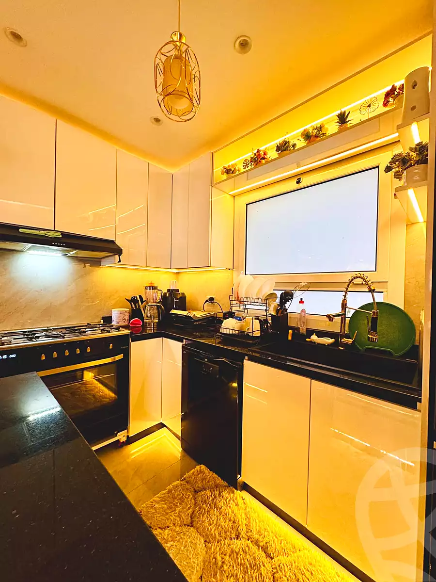 https://aqarmap.com.eg/ar/listing/7108875-for-rent-cairo-new-cairo-compounds-hyde-park-business-district