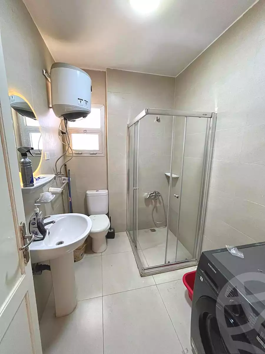 https://aqarmap.com.eg/ar/listing/7108892-for-rent-cairo-new-cairo-lrhb-city-phase-1-ahmed-rami-st